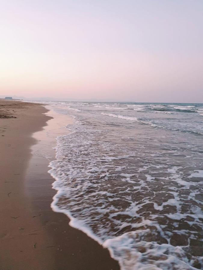 Beach And Рool Torrevieja Bagian luar foto